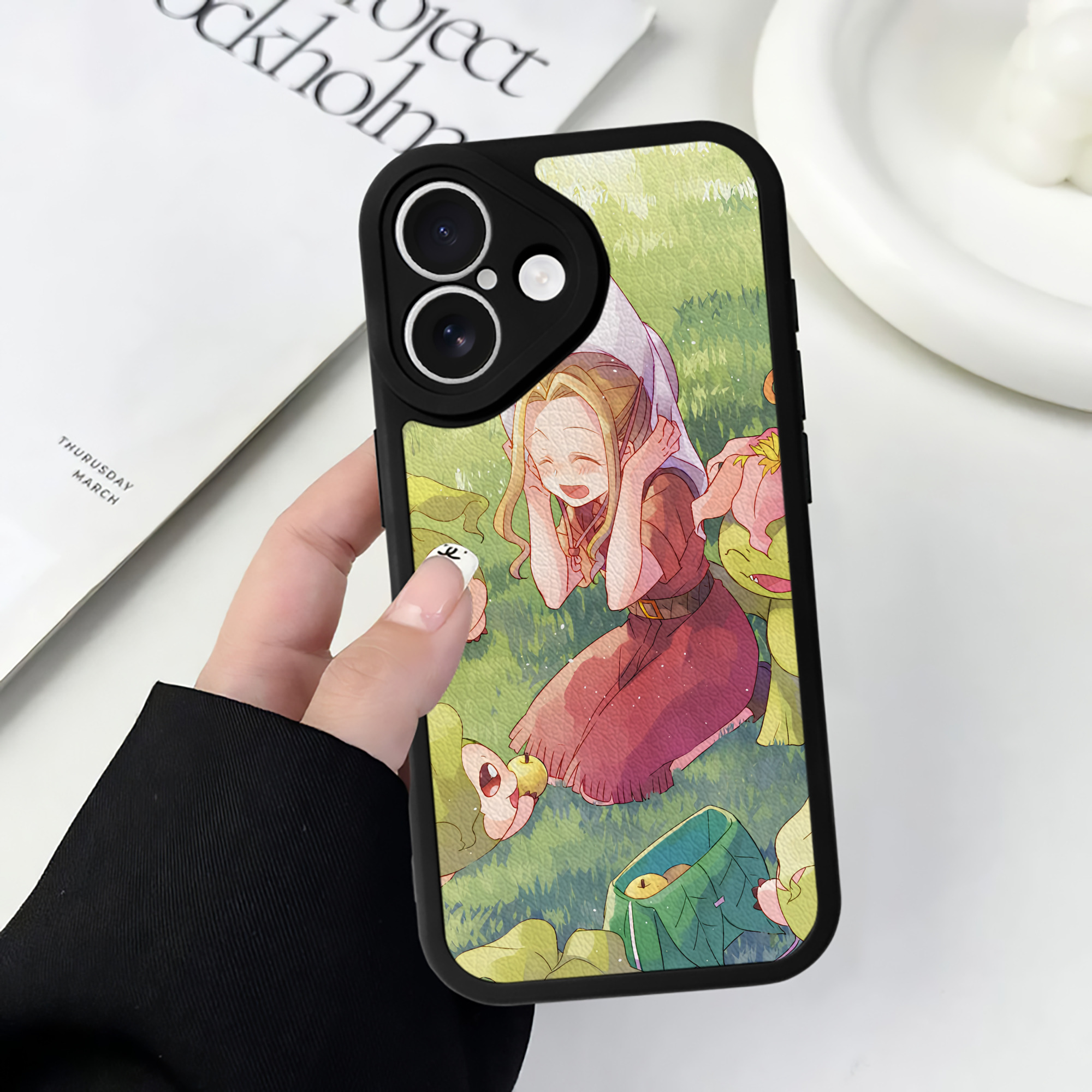 （画像用） Digimon デジタルモンスター/デジモン 【iPhone 16シリーズ対応】シリコンスマホケース（レザー調） 材質：シリコン